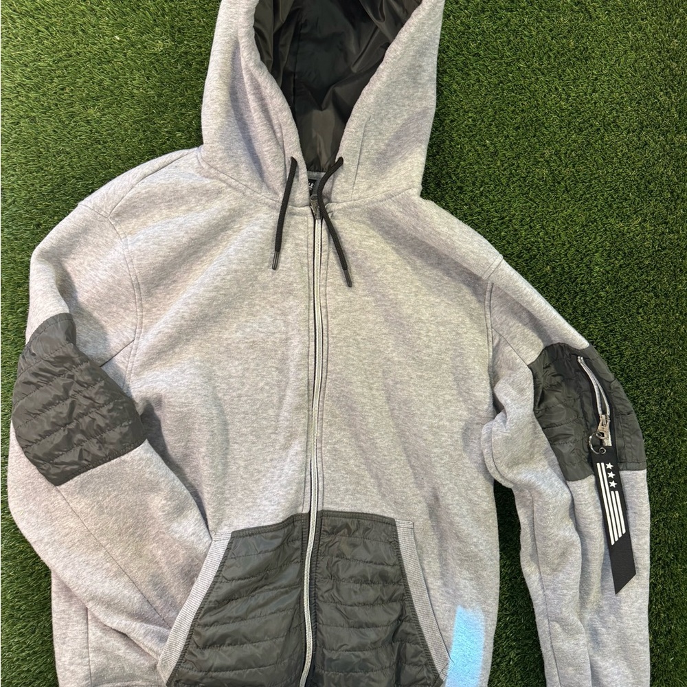 Men's Gray Hooded Zip-Up Sweatshirt with Quilted Accents